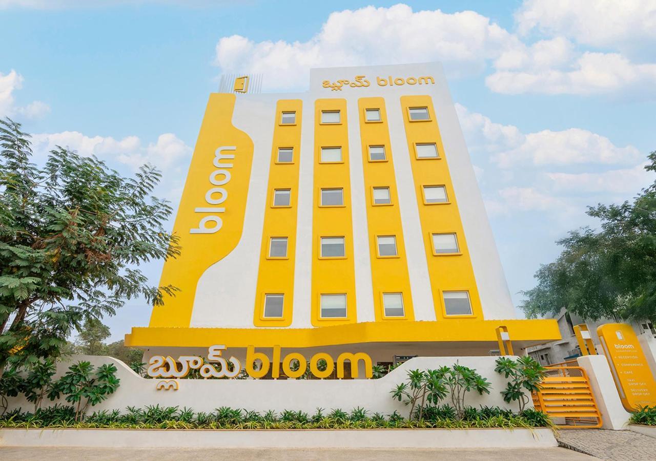 Bloom Hotel Financial District 하이데라바드 외부 사진
